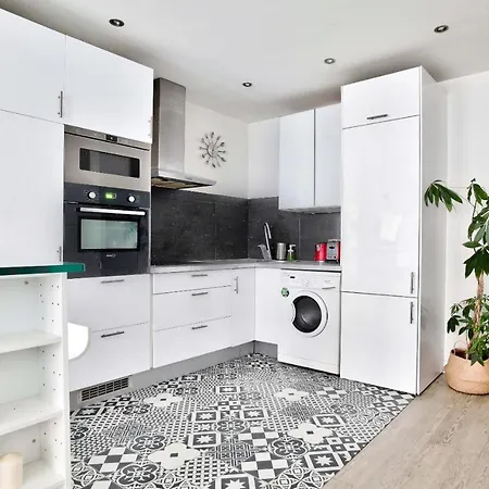 Quartier Tour Eiffel Free Netflix Paris